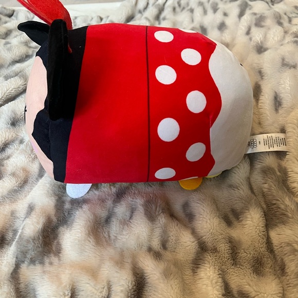 Minnie Mouse Tsum Tsum - Picture 2 of 3